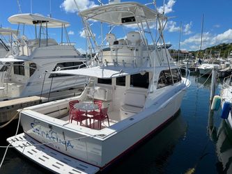 35' Cabo 1999 Yacht For Sale